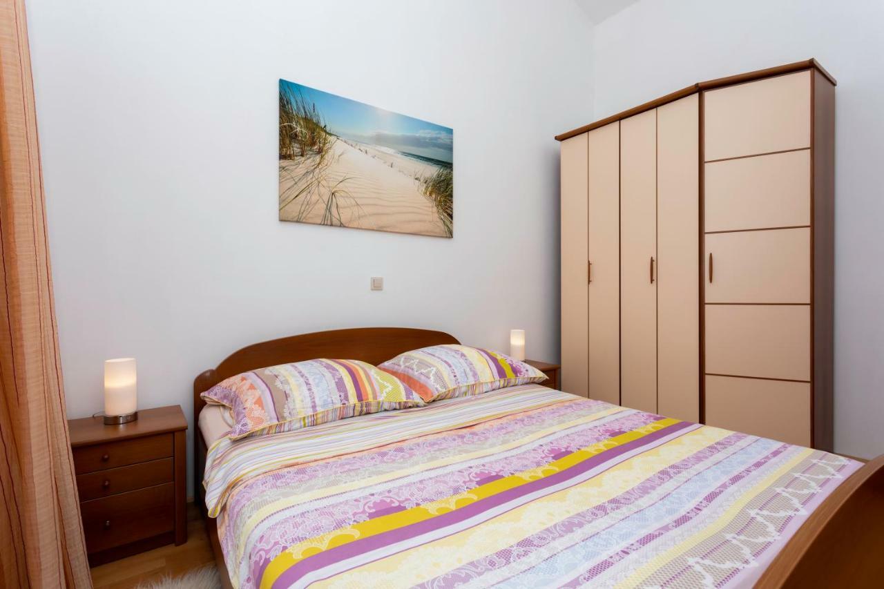 Villa Pianka Krk Town Esterno foto